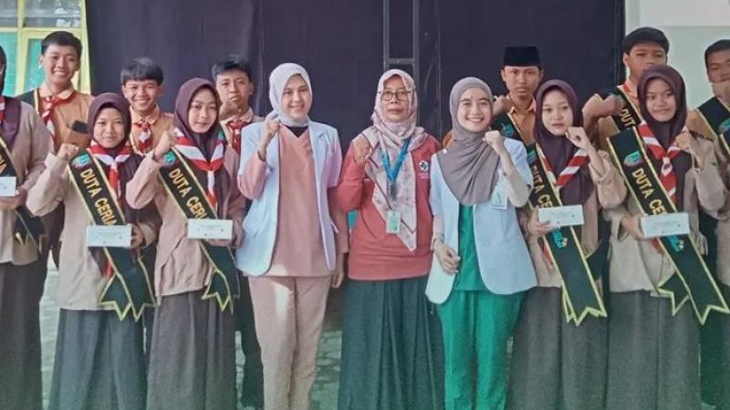 Wujudkan Generasi "Keren Tanpa Rokok dan Hidup Sehat" Puskesmas Bandarkedungmulyo sambangi MAN 10 Jombang