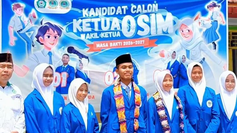 DEMOKRASI MUDA DI MAN 10 JOMBANG!