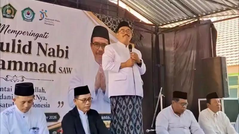 MENELADANI AHKLAK MULIA RASULULLAH SAW